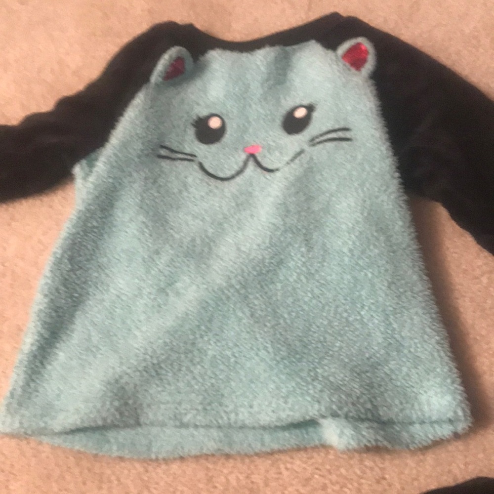 Soft cat face pj shirt